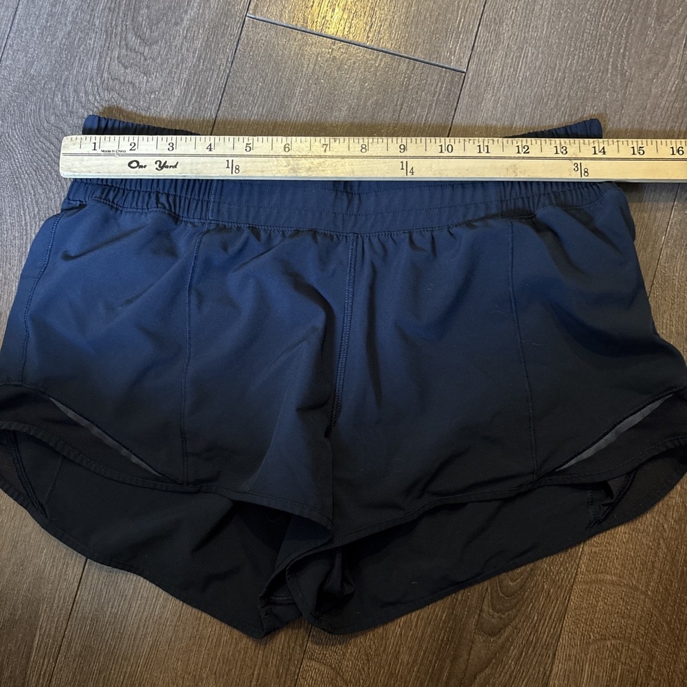 Lululemon Hotty Hot High-Rise Lined Shorts Navy Blue 4" Inseam Womens Size 6 Zip - Picture 3 of 6